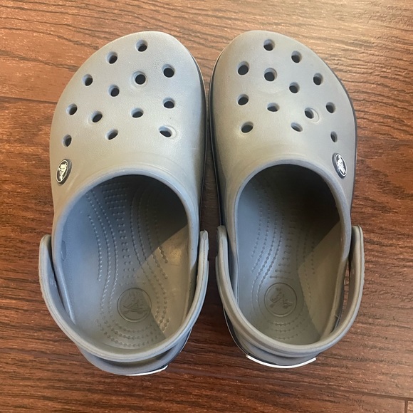 Gray kids crocs - Picture 4 of 4